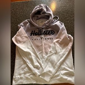 2 hoodies by Hollister. Size women’s large. No rips or stains.